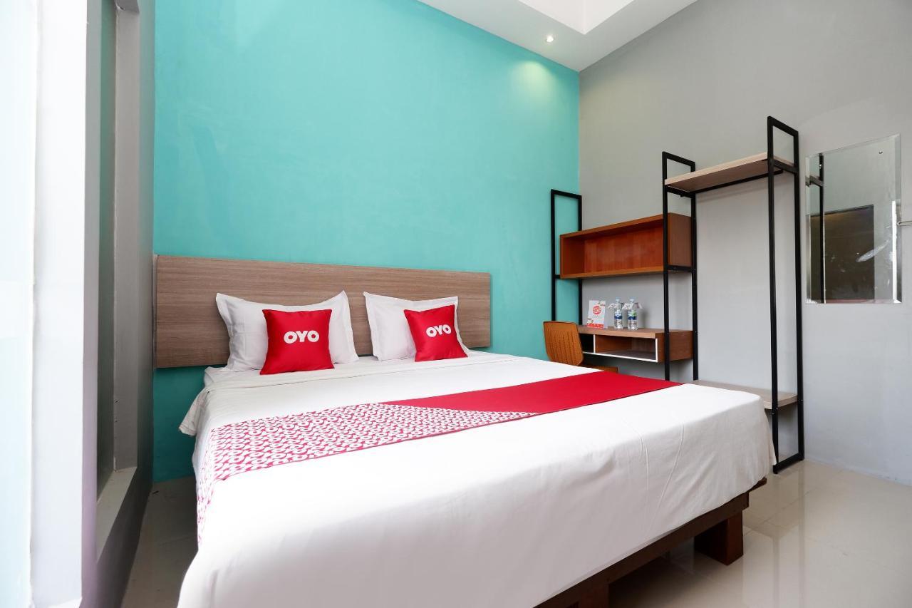 Oyo Flagship 2124 Kars Inn Семаранг Экстерьер фото