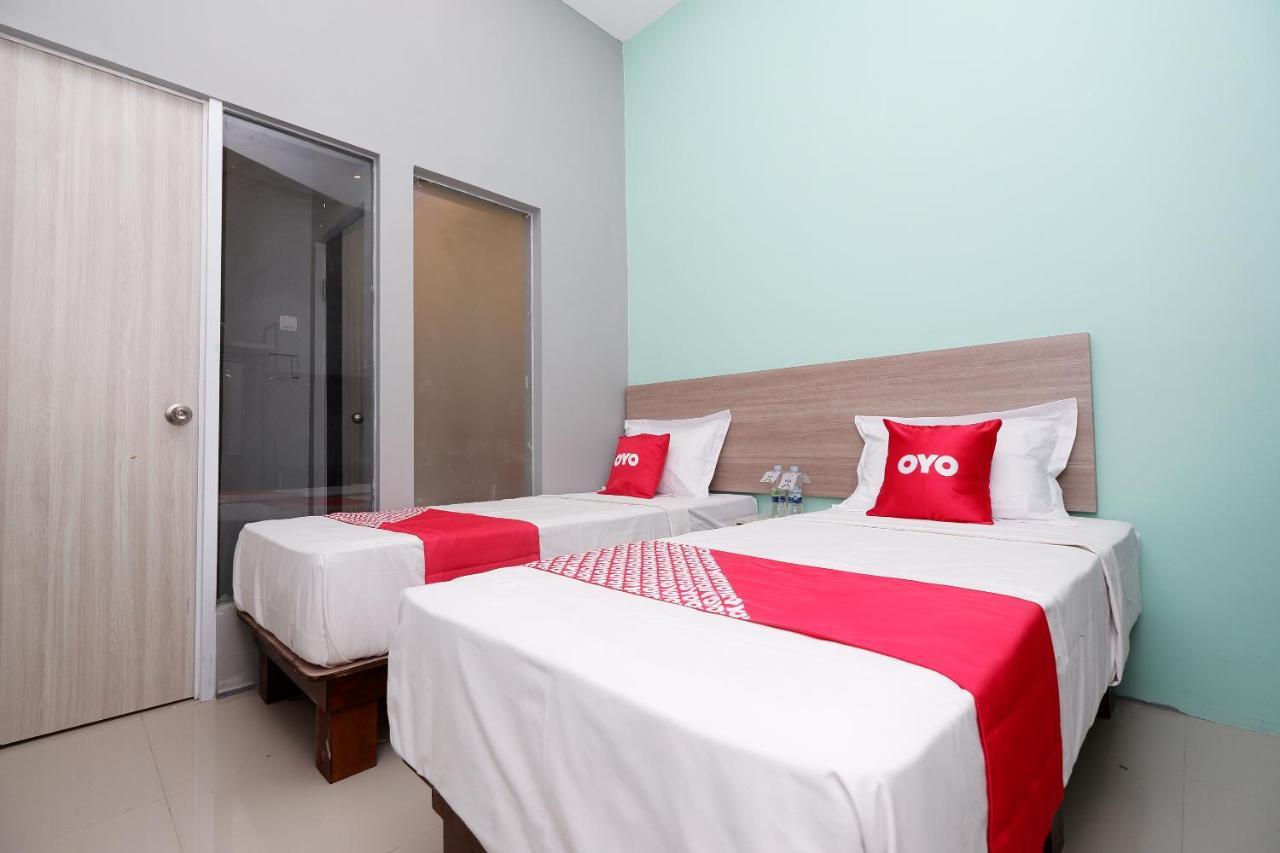 Oyo Flagship 2124 Kars Inn Семаранг Номер фото
